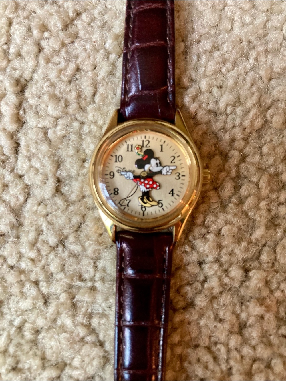 Minnie Mouse Wristwatch / Watch - Disney Theme Park Edition